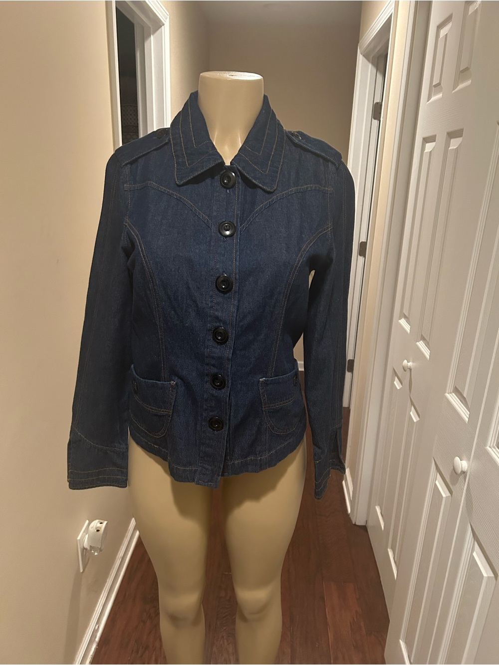 Forenza Dark Blue Denim Button-Front shirt
